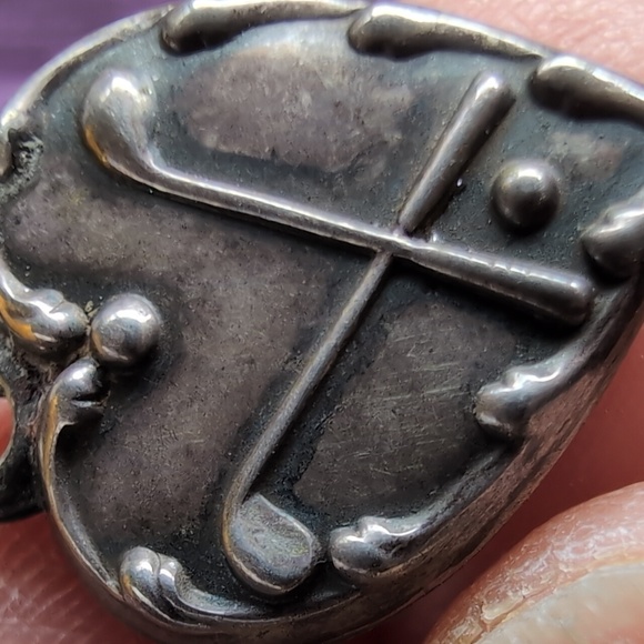 Antique sterling silver puffed heart charm - Picture 5 of 5